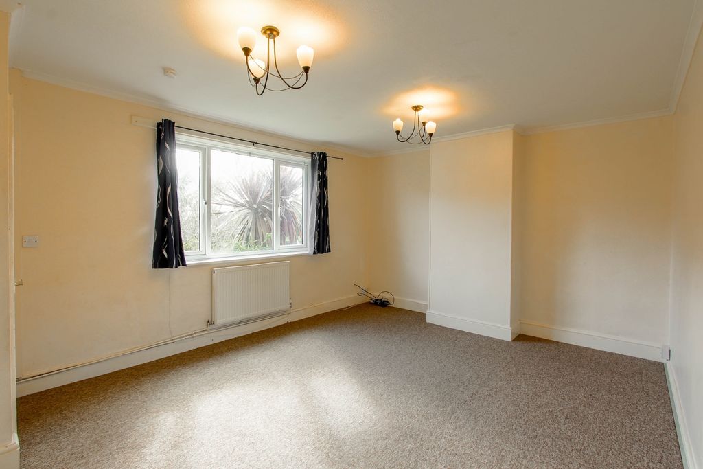 Property photo 2 of 14 Living Room