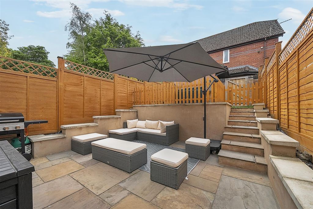 Property photo 2 of 18 18-681c7538B2Dba-1287577-Arw-18.Jpg