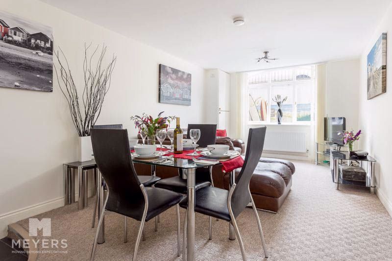 Property photo 2 of 25 Photo 16