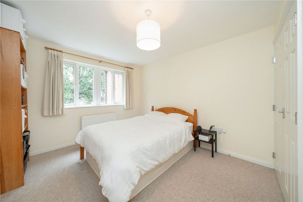 Property photo 3 of 7