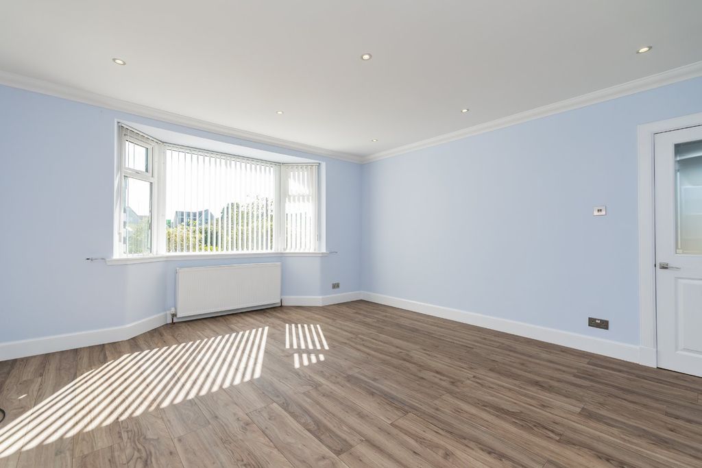 Property photo 3 of 36 Photo 3