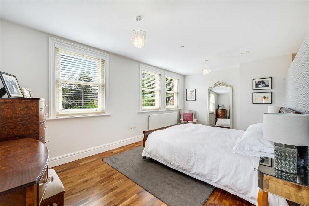 Property photo 1 of 3