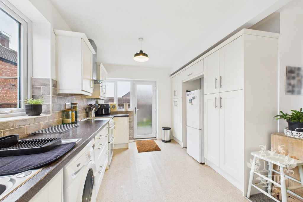 Property photo 3 of 17 Cam02002G0-Pr0240-Still015.Jpg