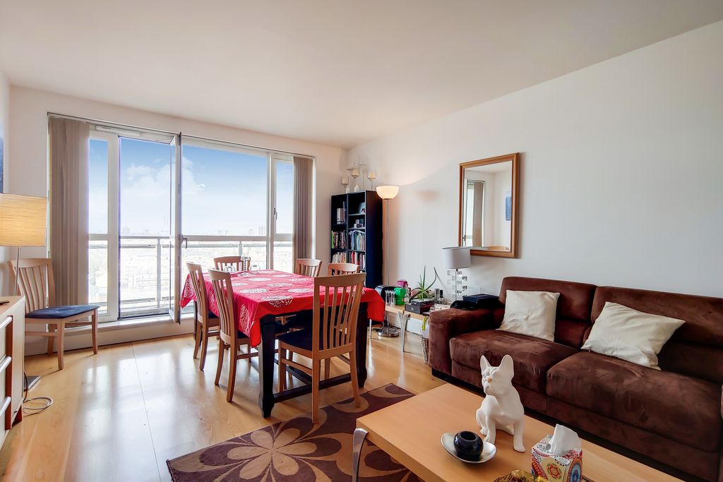 Property photo 1 of 12 Reception/Kitchen