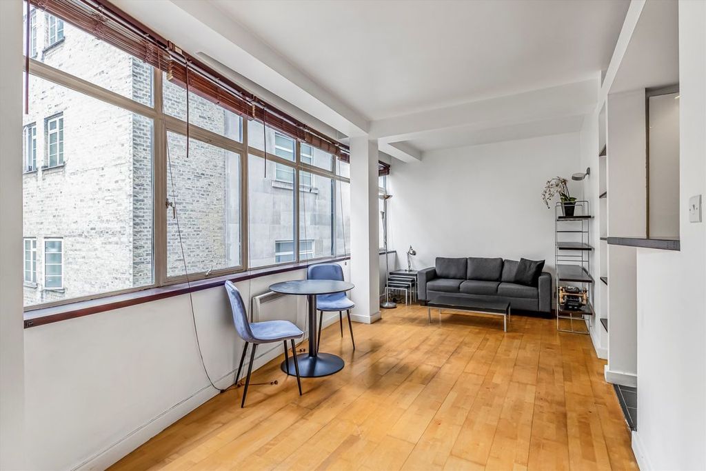 Property photo 2 of 4