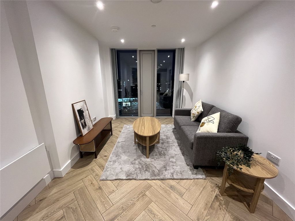 Property photo 2 of 25 Picture No. 03