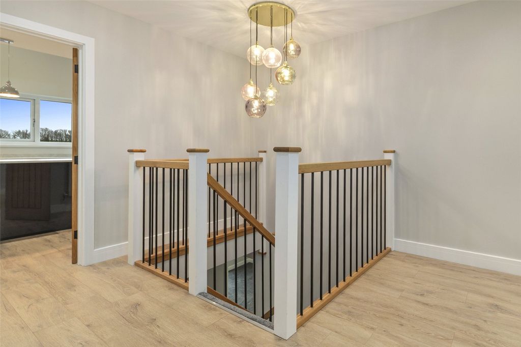 Additional image 14 of 3 bed detached house for saleSilver Drift, Beach Hill, Milford Haven, Pembrokeshire SA73