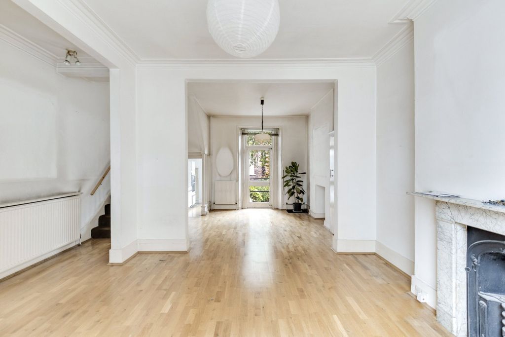 Property photo 3 of 23 Picture No. 39