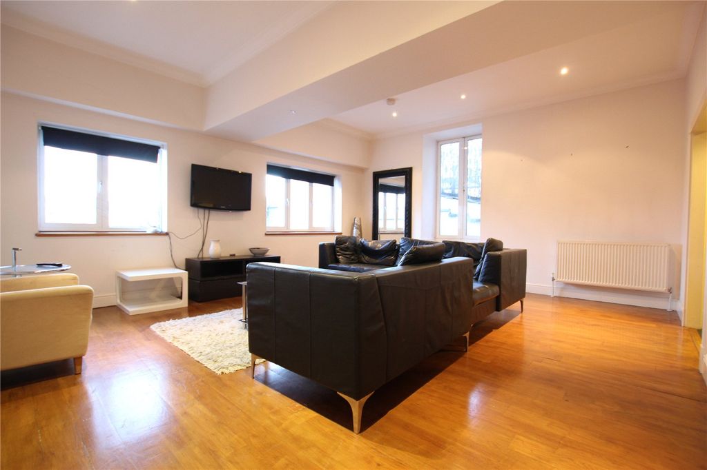 Property photo 2 of 9 Picture No. 02