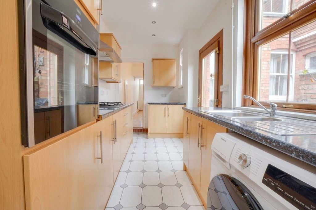 Property photo 3 of 15