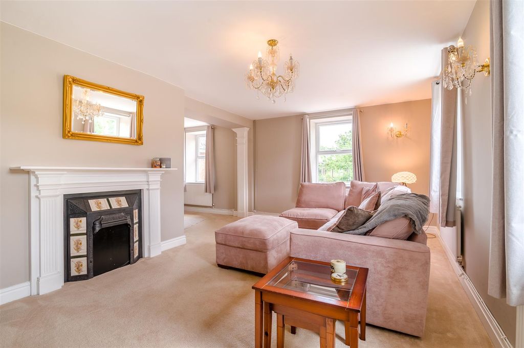 Property photo 3 of 55