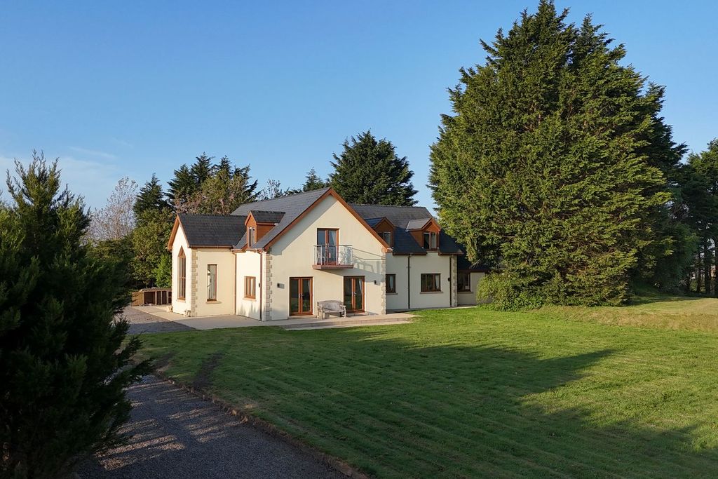 Property photo 2 of 49