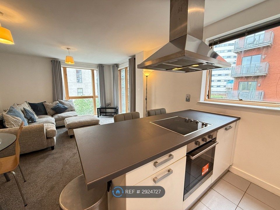 Property photo 2 of 9 Kitchen