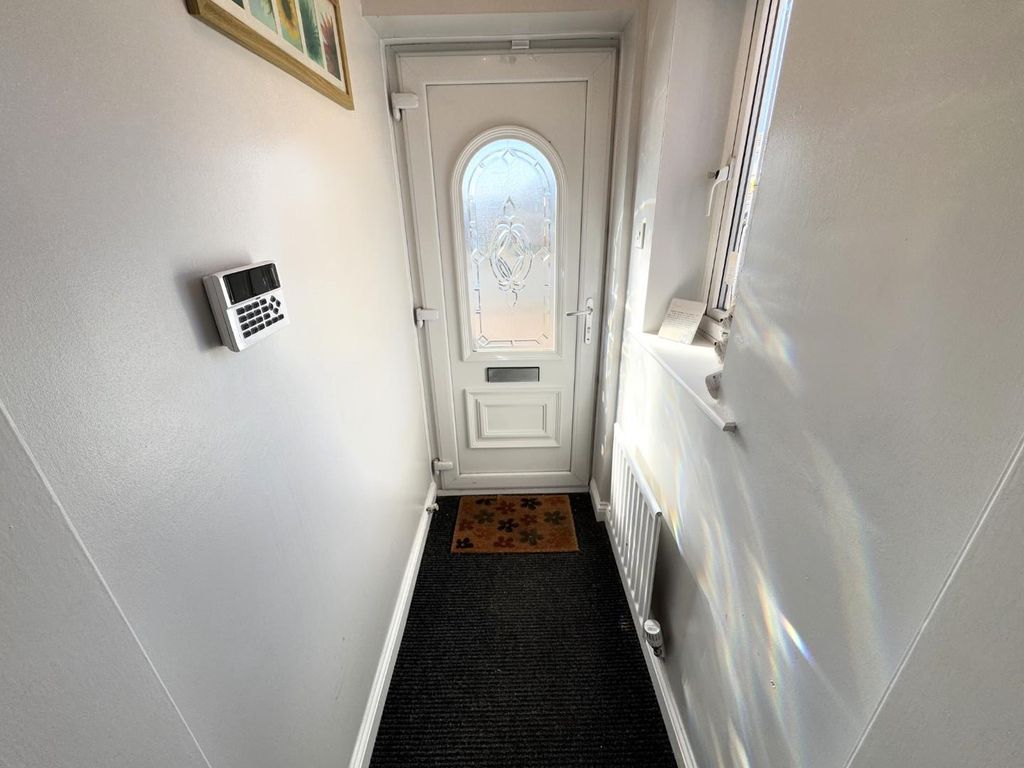 Property photo 3 of 24 Entrance Vestibule