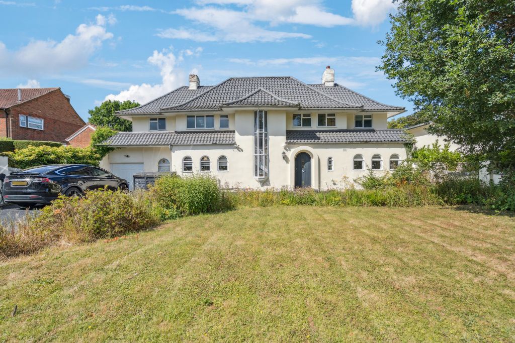 Property photo 1 of 23