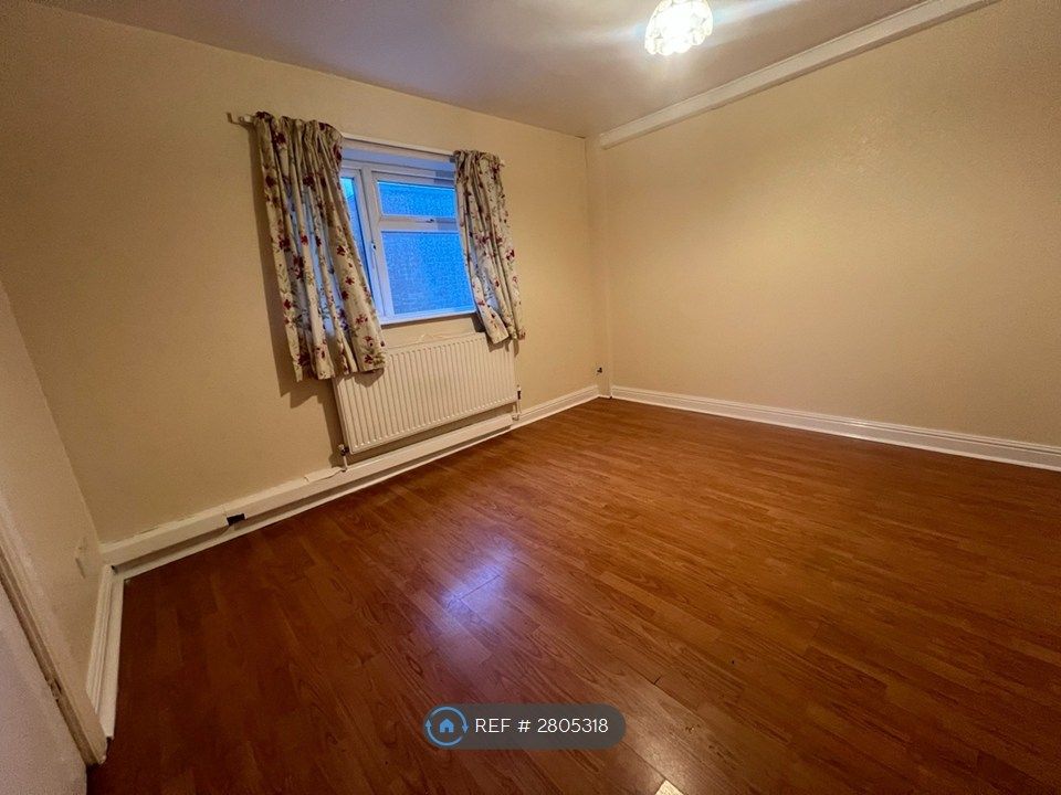 Property photo 2 of 4