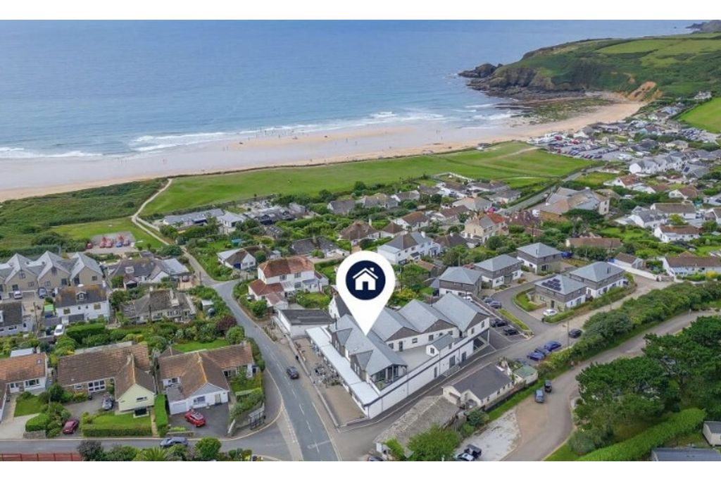 Property photo 2 of 26