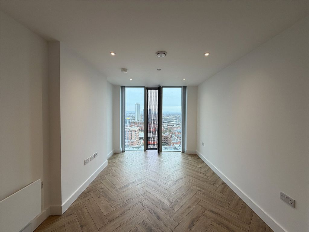 Property photo 3 of 27 Picture 3