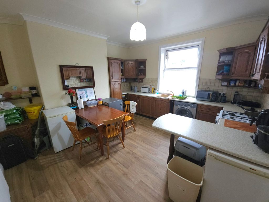 Property photo 3 of 3