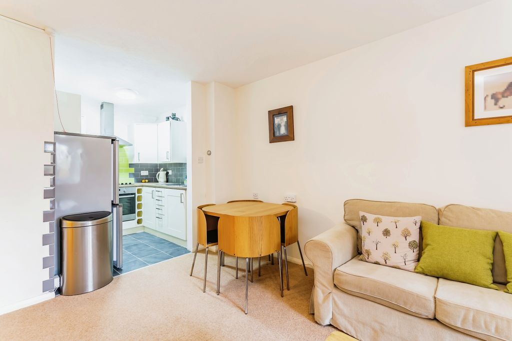 Property photo 3 of 11 Photography