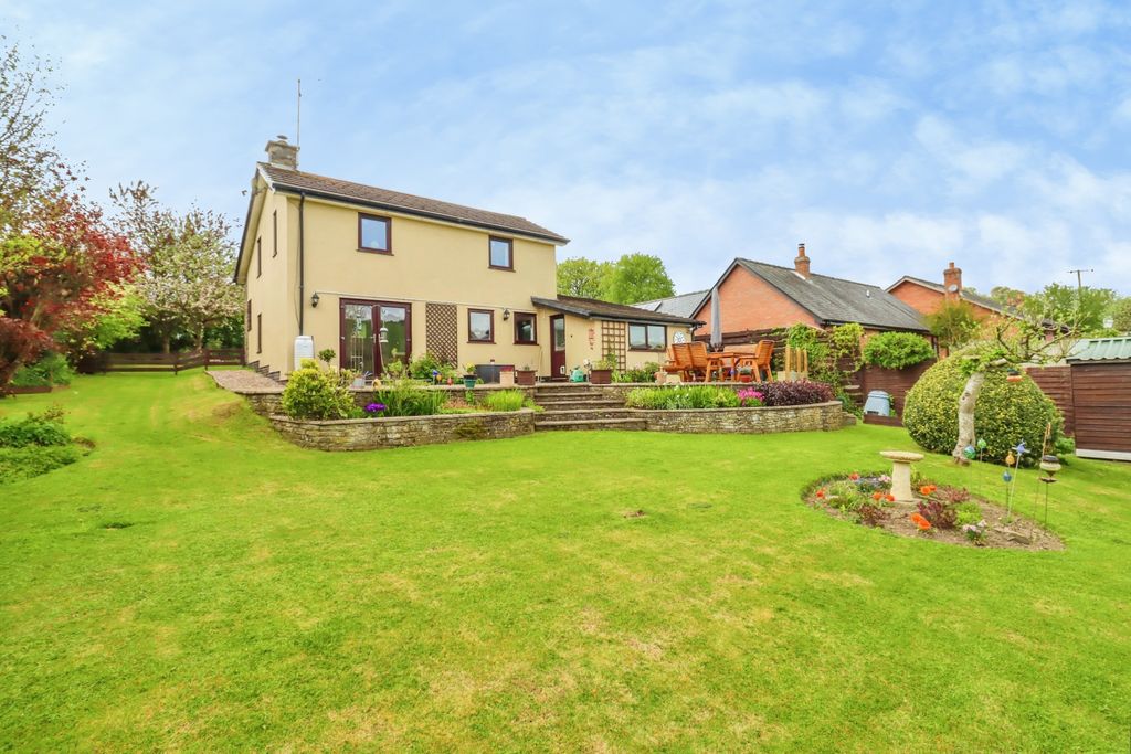 Property photo 1 of 15