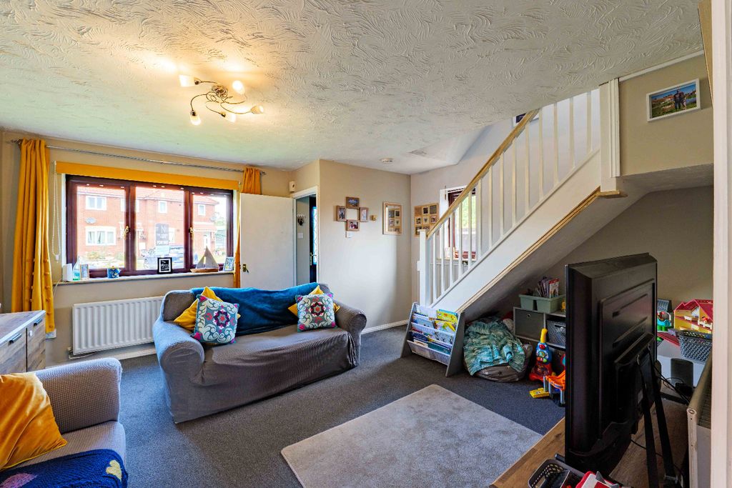 Property photo 3 of 14 5129245