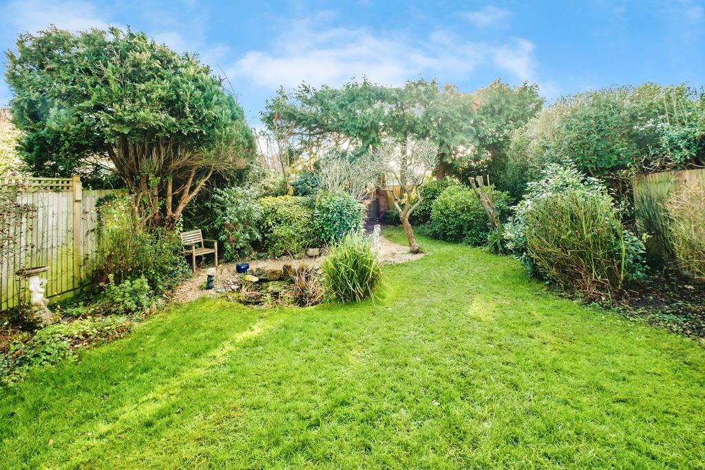 Property photo 2 of 28 Photo