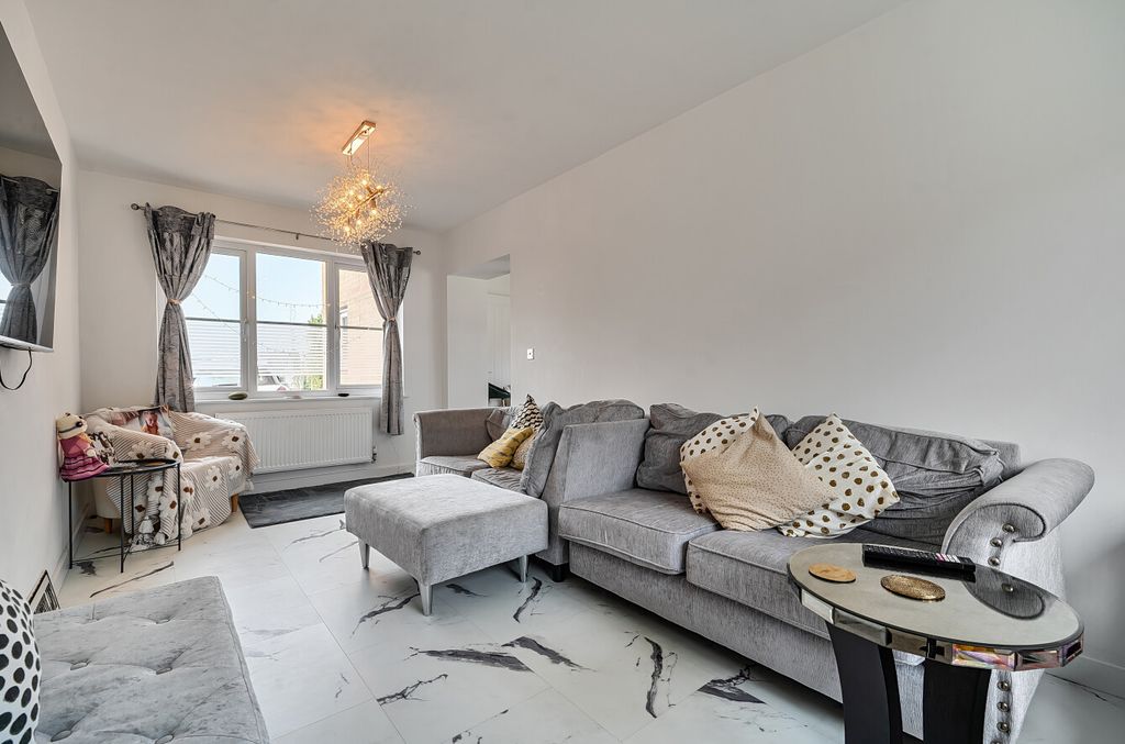 Property photo 3 of 21 1496256-13-6A5F95...