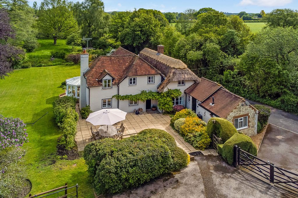 Property photo 1 of 34