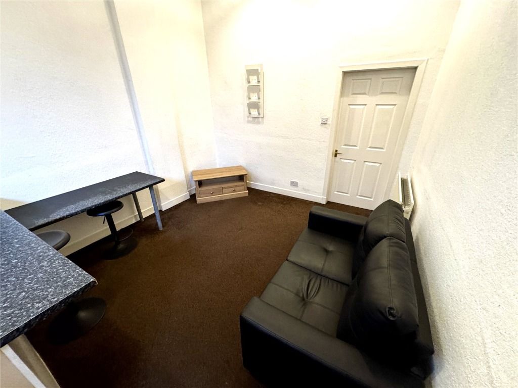 Property photo 3 of 10 Photo 3