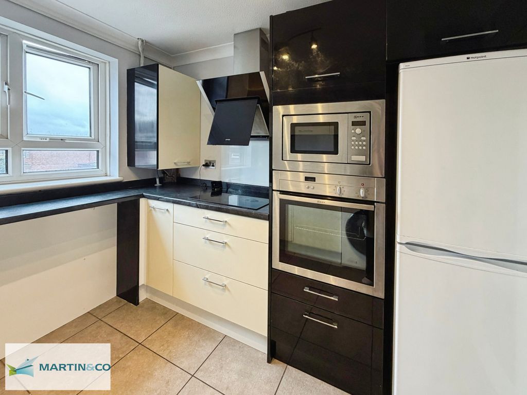 Property photo 3 of 18 E32Aef0c-c6Be2Ad5-c075-42cd-9Abf-2560c6214134