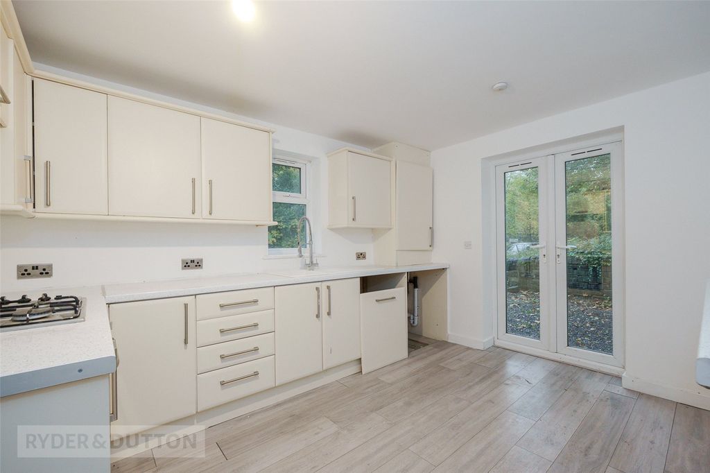 Property photo 3 of 22 Picture No. 11