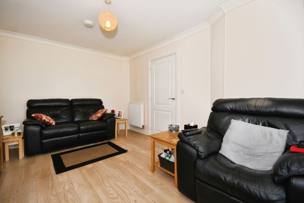 Property photo 3 of 15 Photo