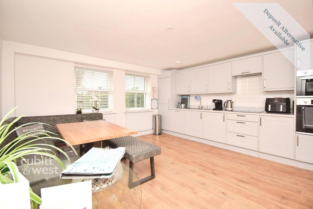Property photo 2 of 10 Open Plan