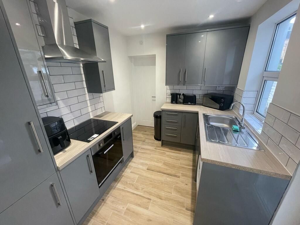 Property photo 1 of 4