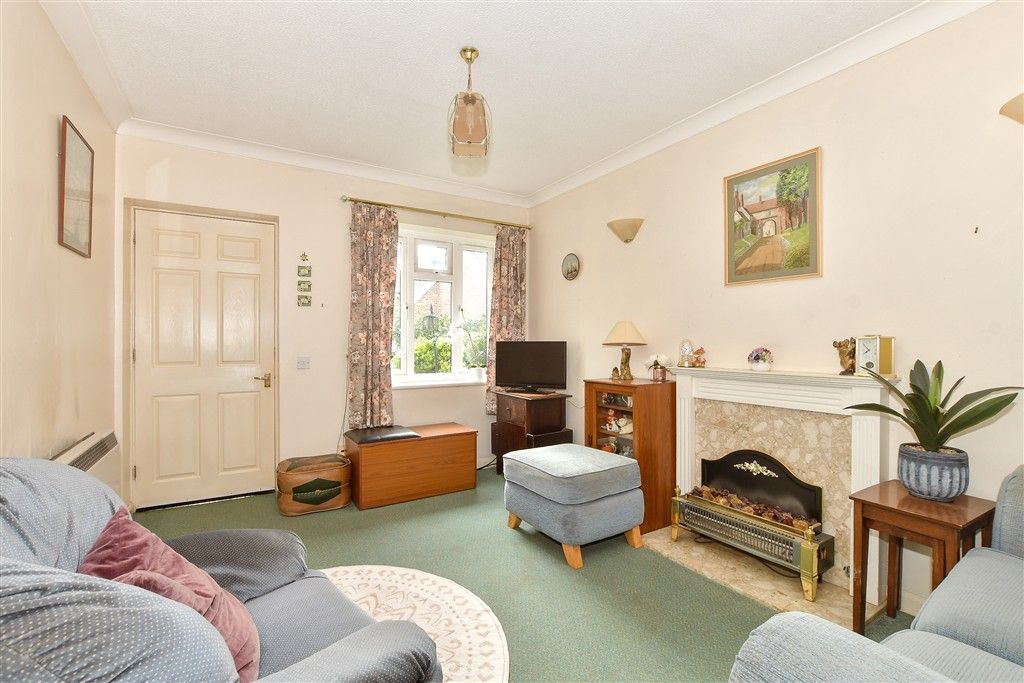 Property photo 3 of 13 Lounge/Diner