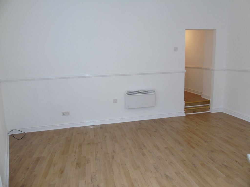 Property photo 3 of 11 Photo 5