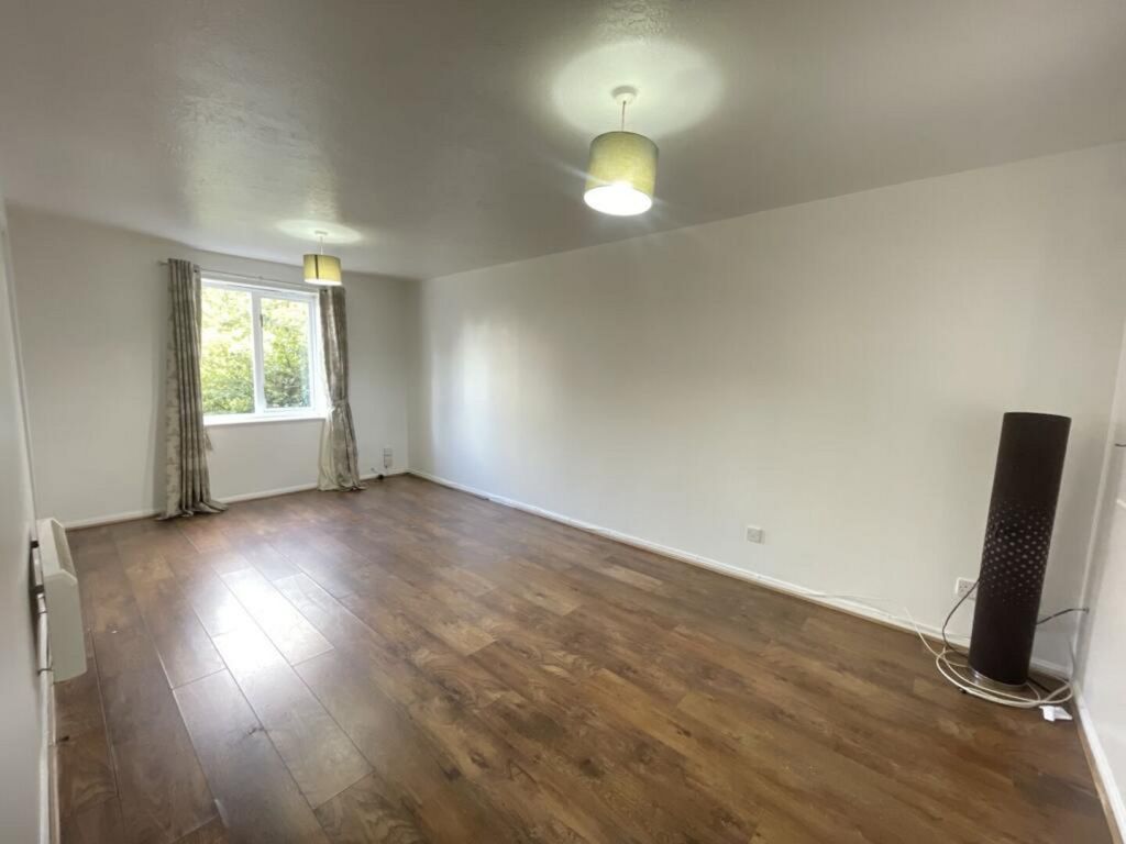 Property photo 3 of 6