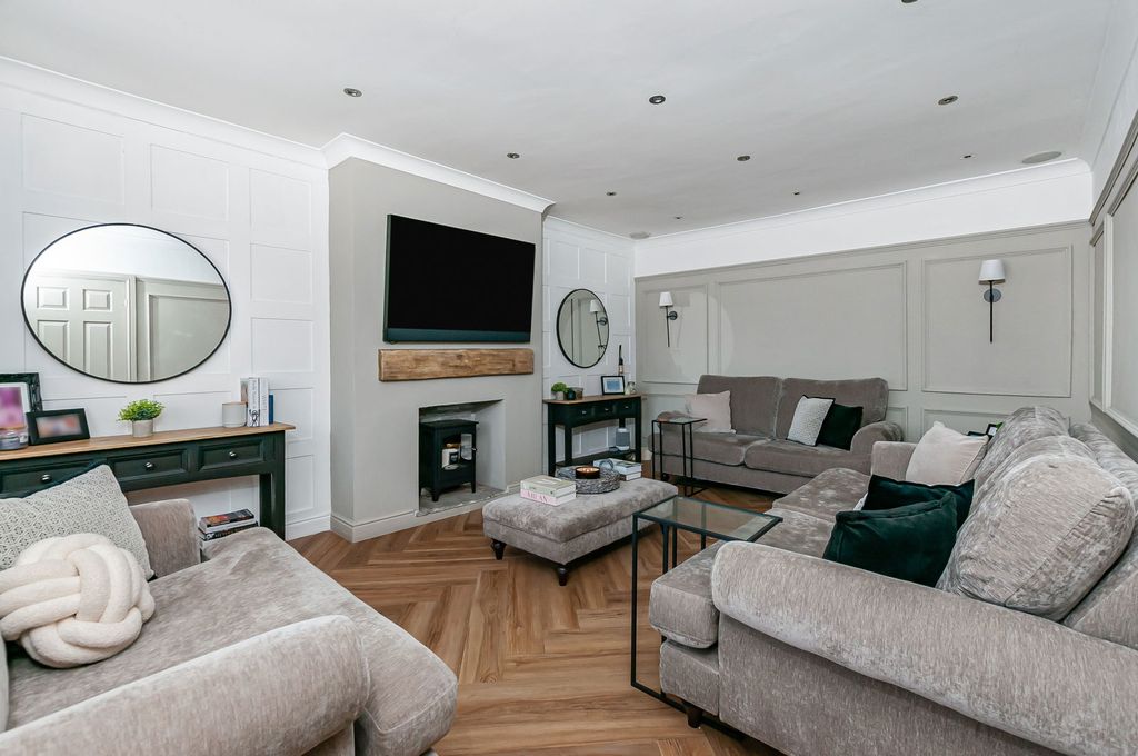 Property photo 3 of 30