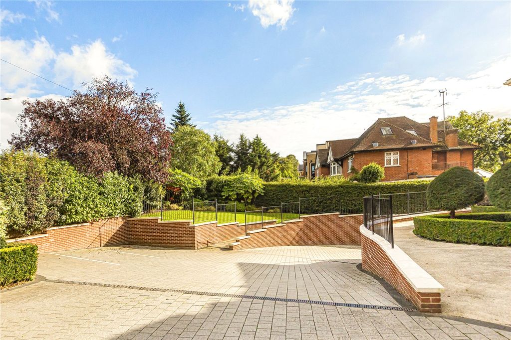 Property photo 3 of 37 Picture No. 20