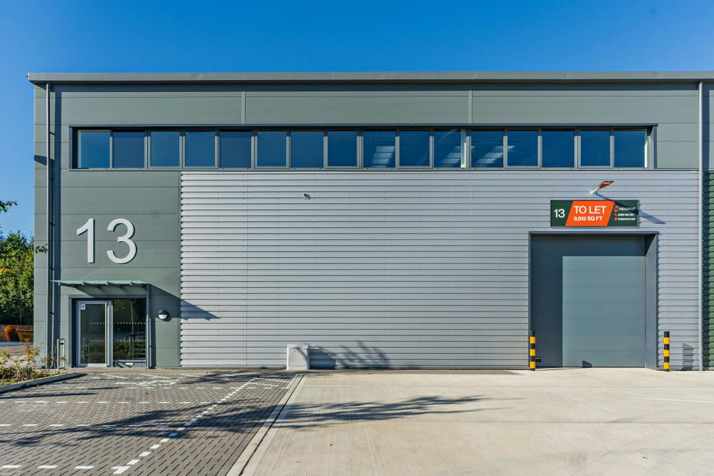 Property photo 1 of 11 8621189-Exterior06-800.Jpg