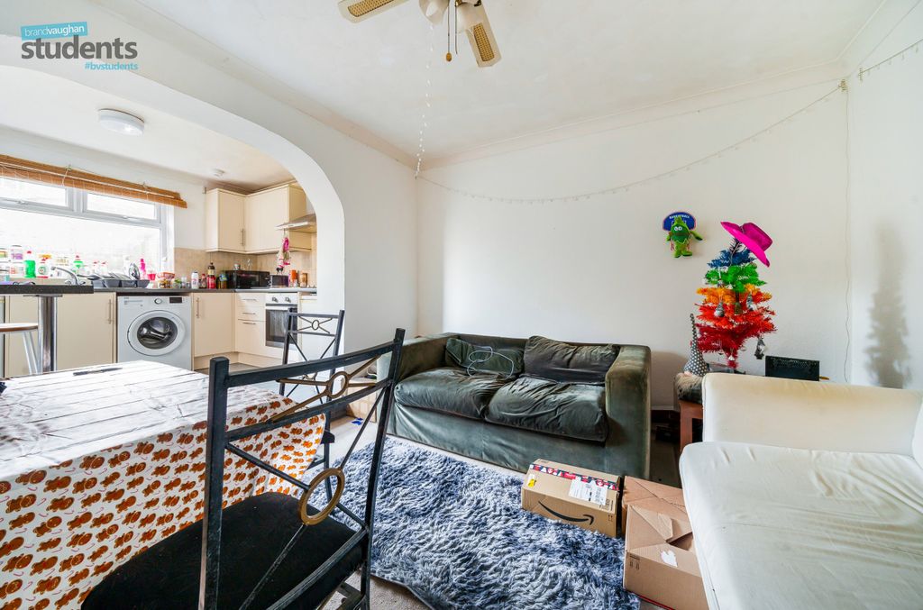 Property photo 3 of 10 8Af9Ebf3-7A92-42A...