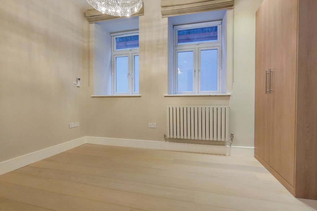 Property photo 3 of 16 Picture No. 04