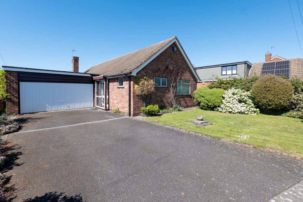 Property photo 1 of 28