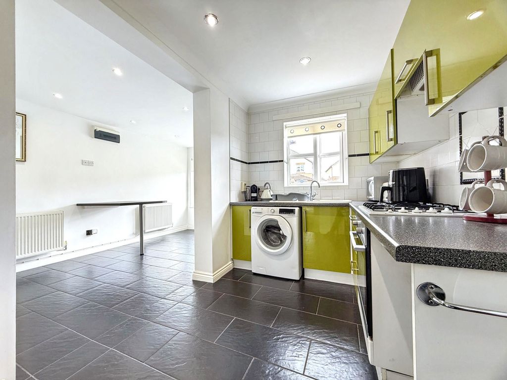 Property photo 3 of 22