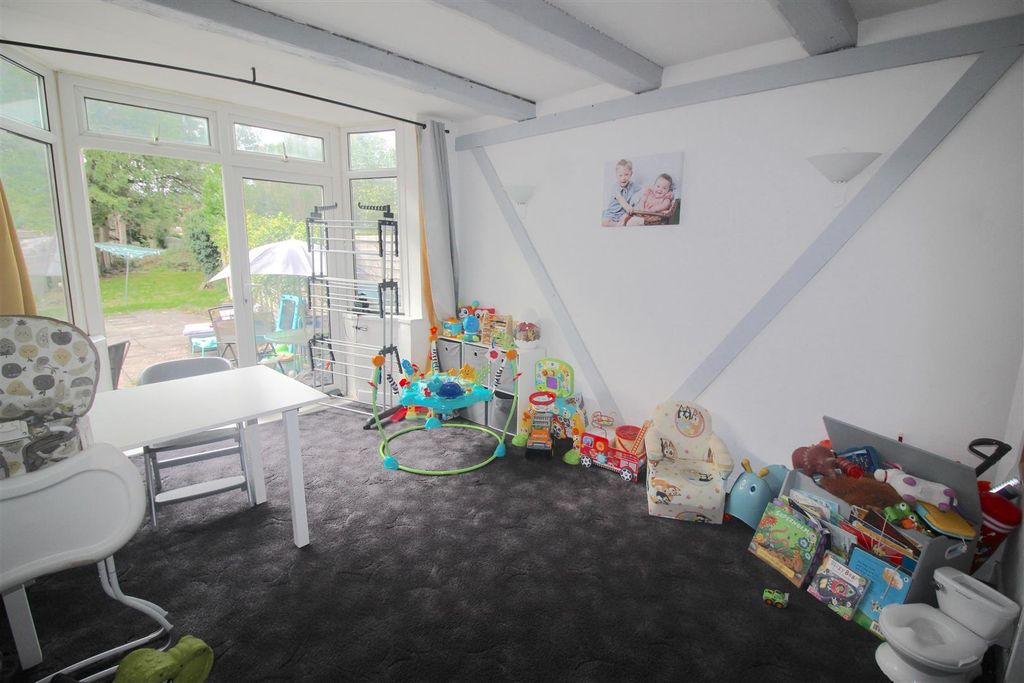 Property photo 3 of 12 Img_3972.Jpg