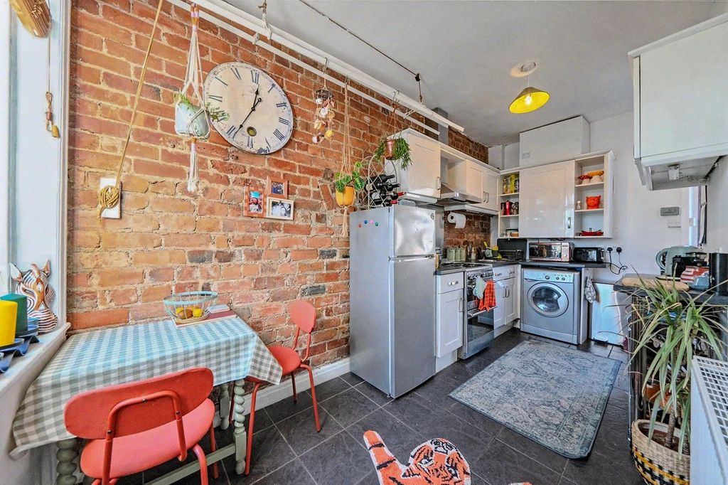 Property photo 2 of 15 Kitchen