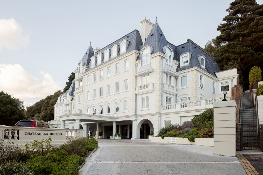 Property photo 1 of 20