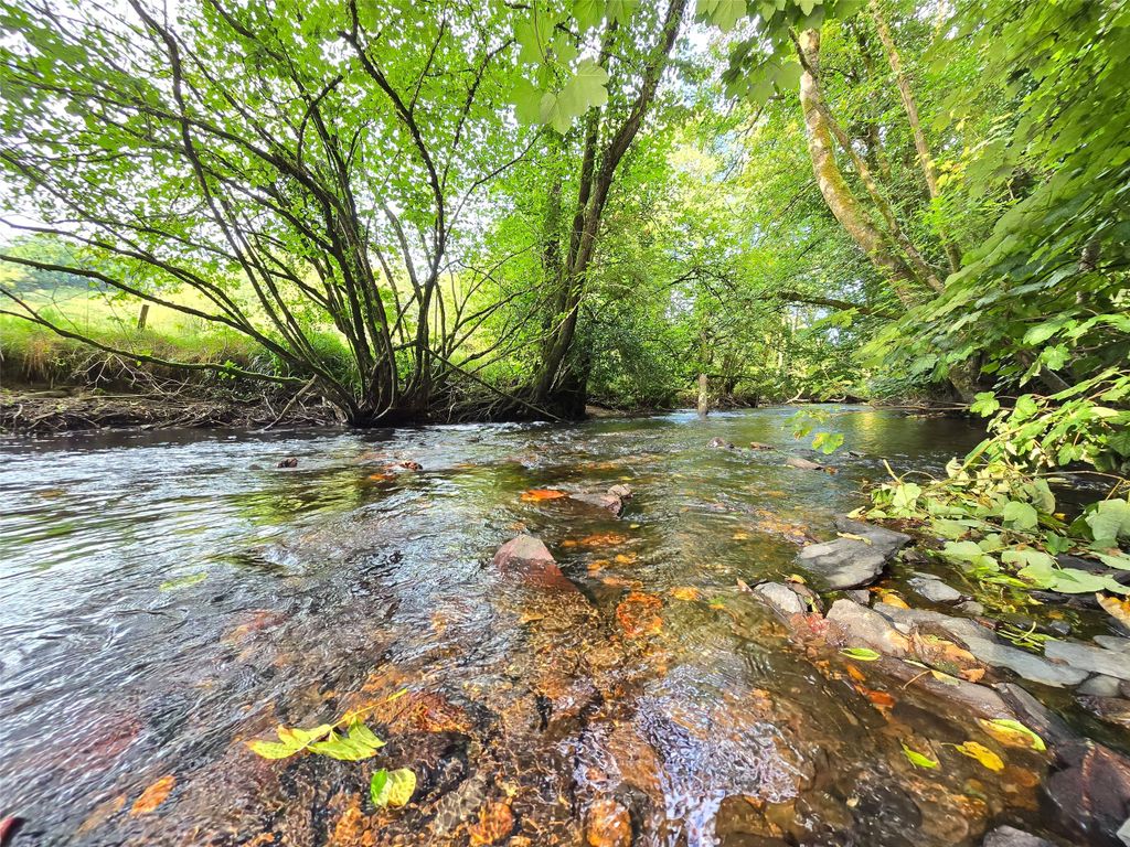 Property photo 2 of 26 Picture No. 02