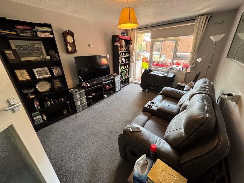 Property photo 3 of 6 Photo 4